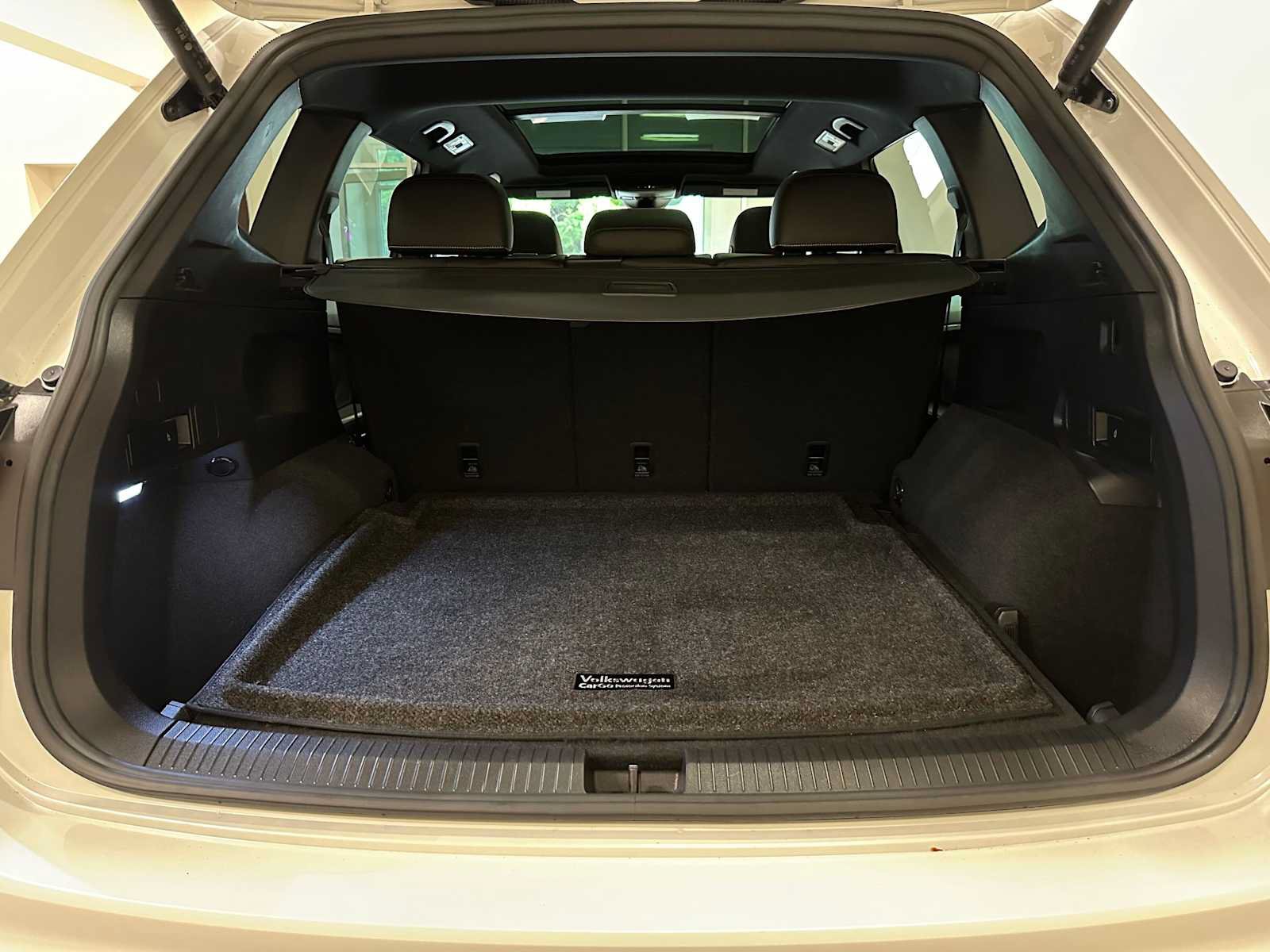 Used 2022 Volkswagen Tiguan SE R-Line AWD/4WD image 31