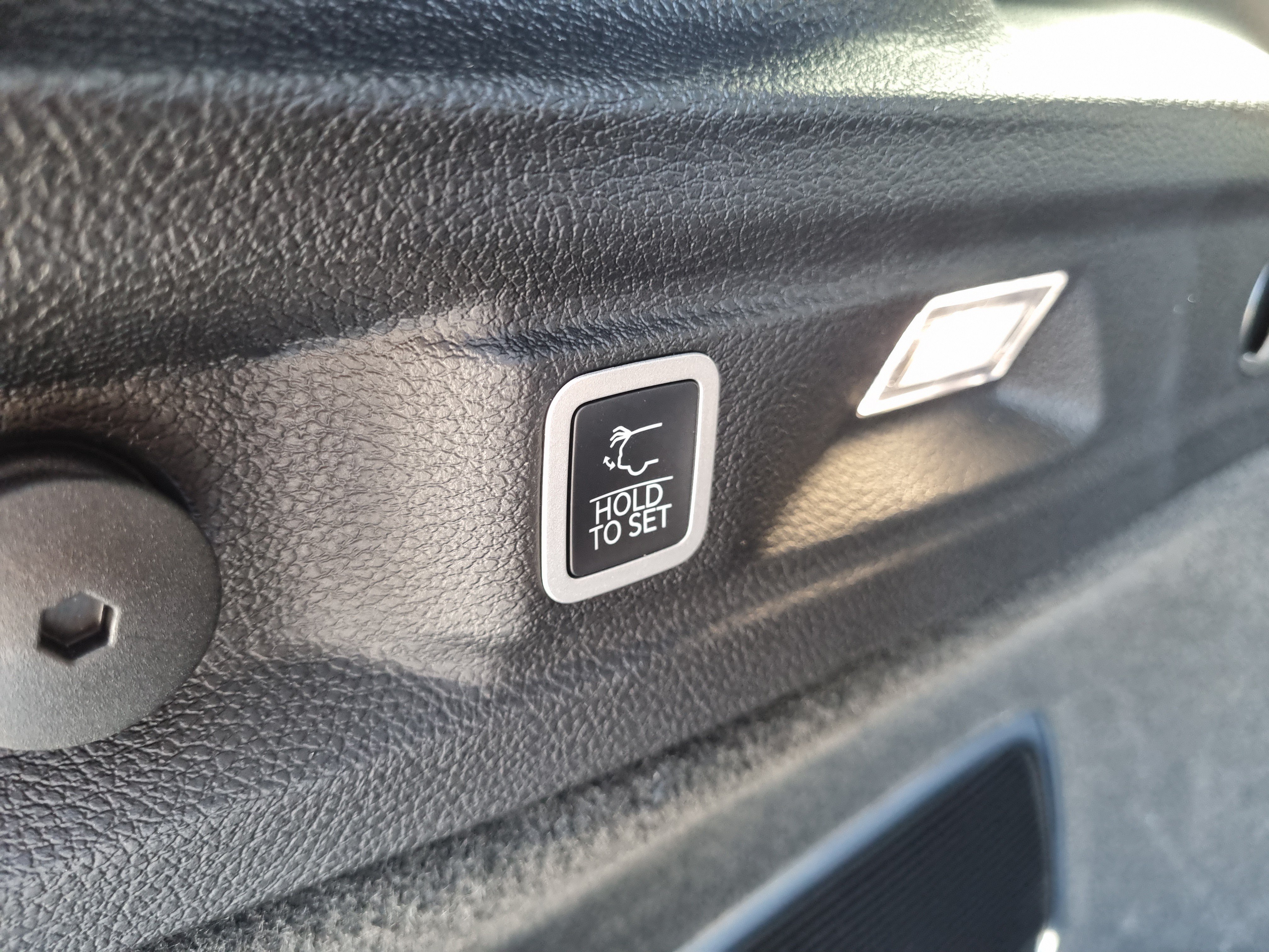Used 2026 Jeep Grand Cherokee L Summit AWD/4WD image 13