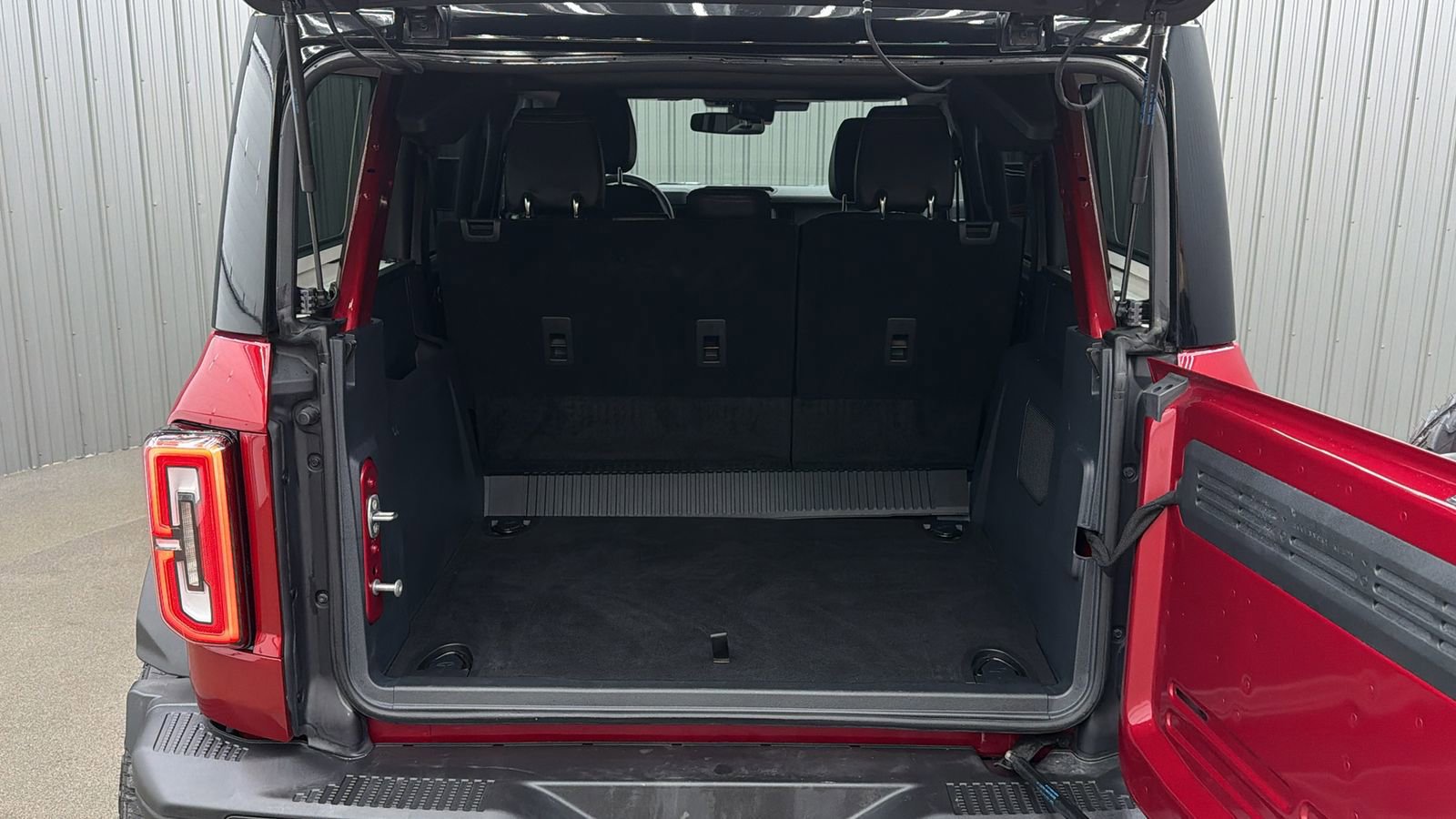 Used 2025 Ford Bronco Badlands w/ Sasquatch Package image 17