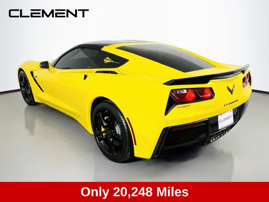 Used 2016 Chevrolet Corvette Stingray Coupe w/ Carbon Flash Badge Package RWD image 9