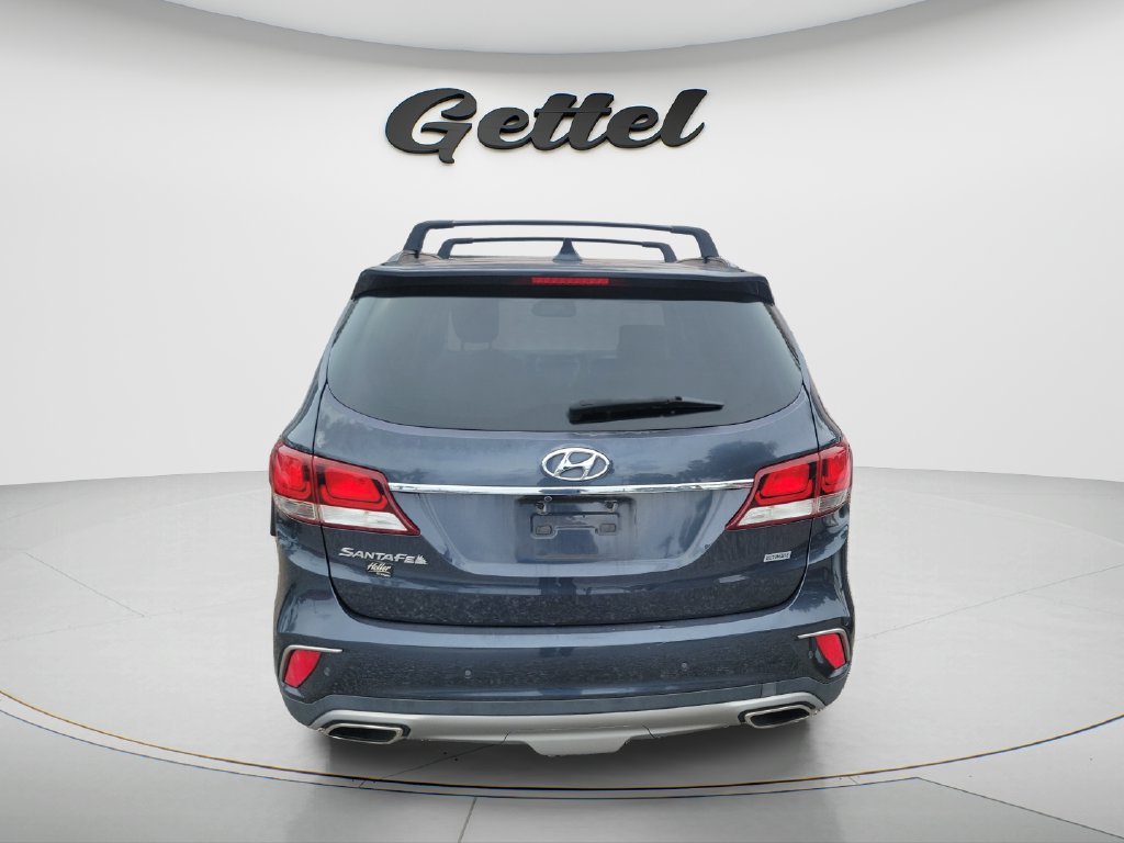 Used 2017 Hyundai Santa Fe FWD image 3