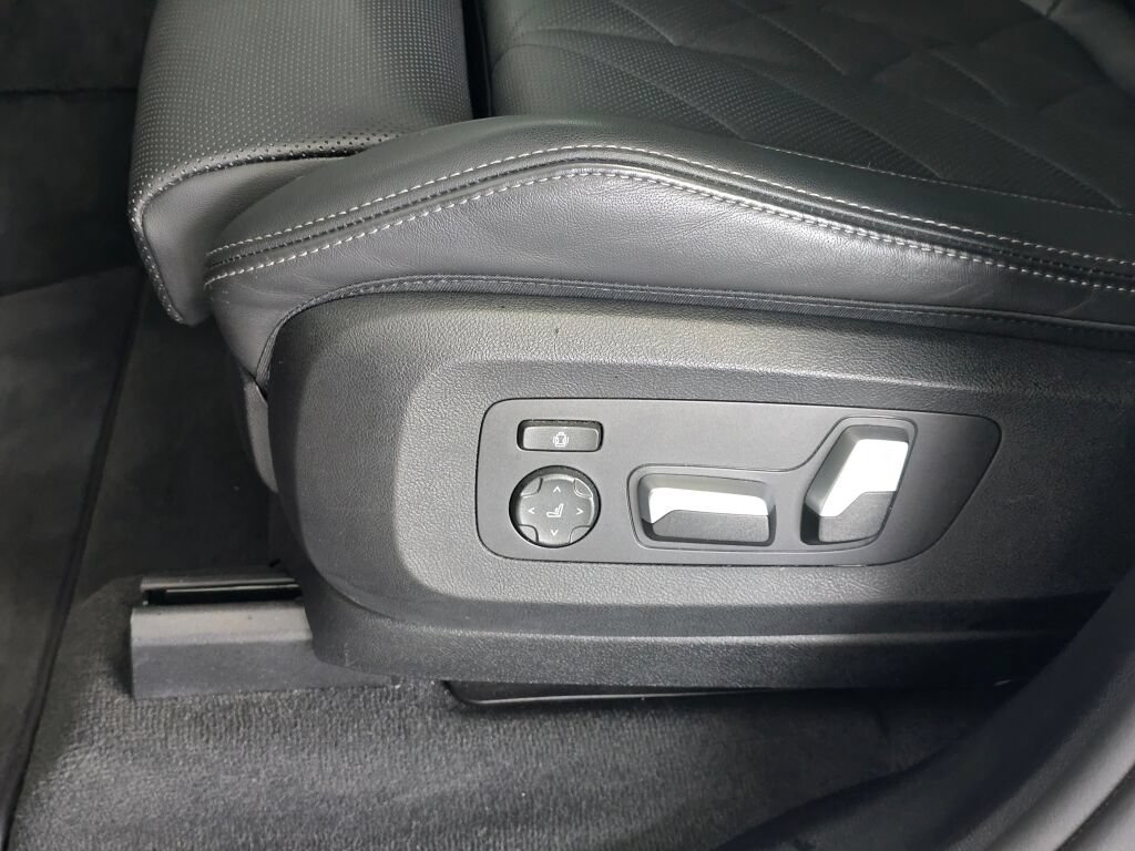 Used 2026 BMW X5 xDrive40i AWD/4WD image 25