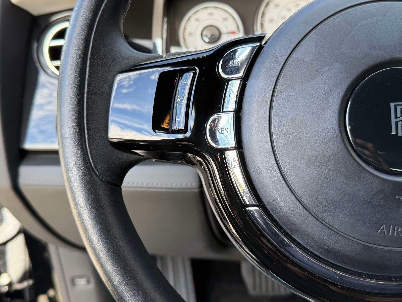 Used 2020 Rolls-Royce Ghost RWD image 57
