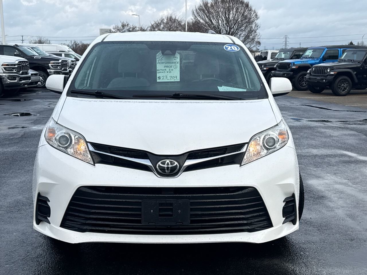 Used 2020 Toyota Sienna LE image 8