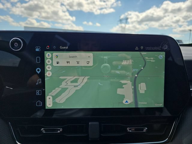 New 2027 Chevrolet Equinox RS w/ Safety and Technology Package FWD image 14