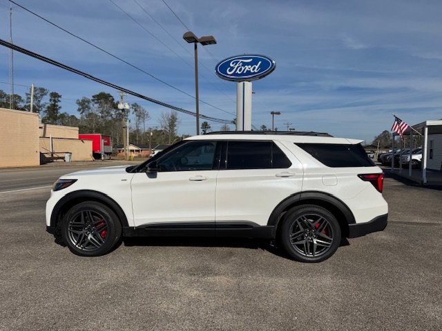 Used 2025 Ford Explorer ST-Line w/ ST-Line Street Pack