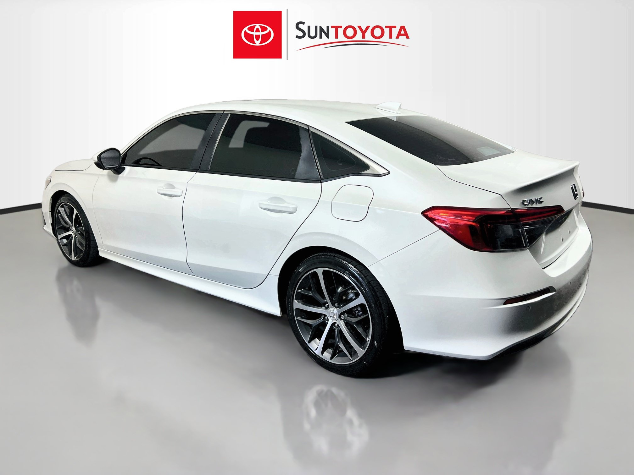 Used 2024 Honda Civic Touring image 6
