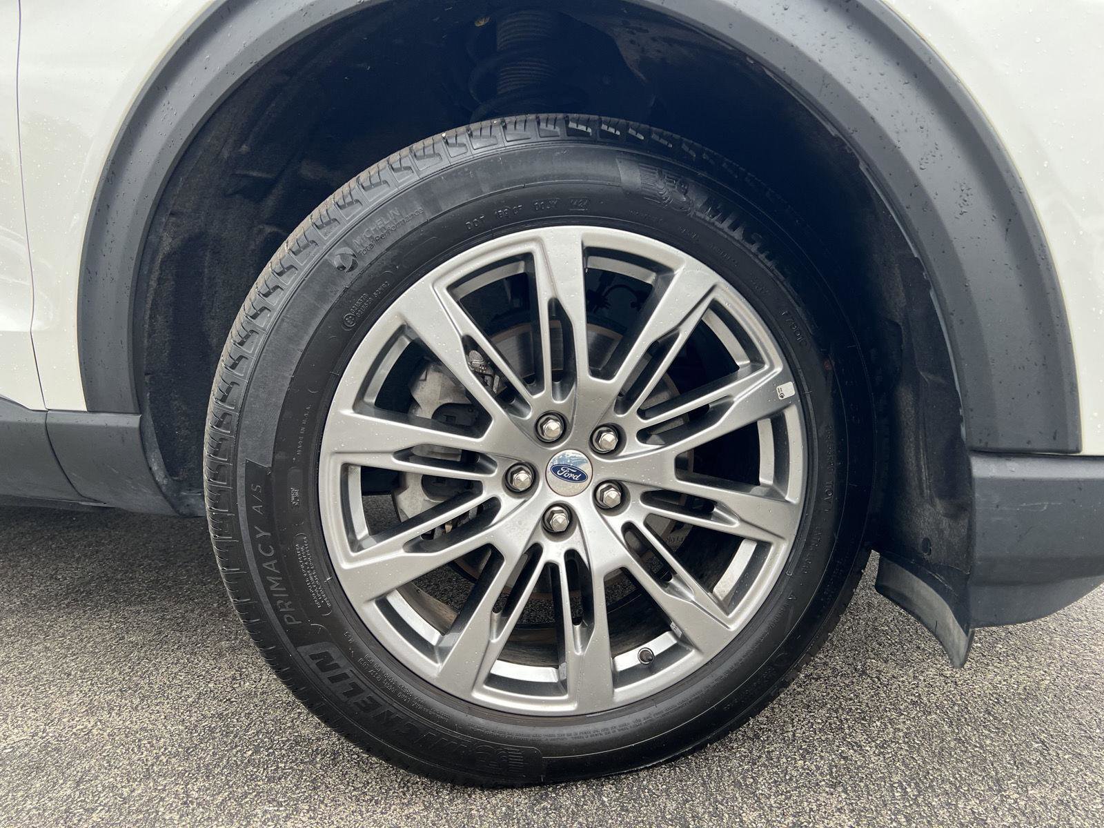 Used 2025 Ford Explorer Active w/ Active Comfort Package AWD/4WD image 2