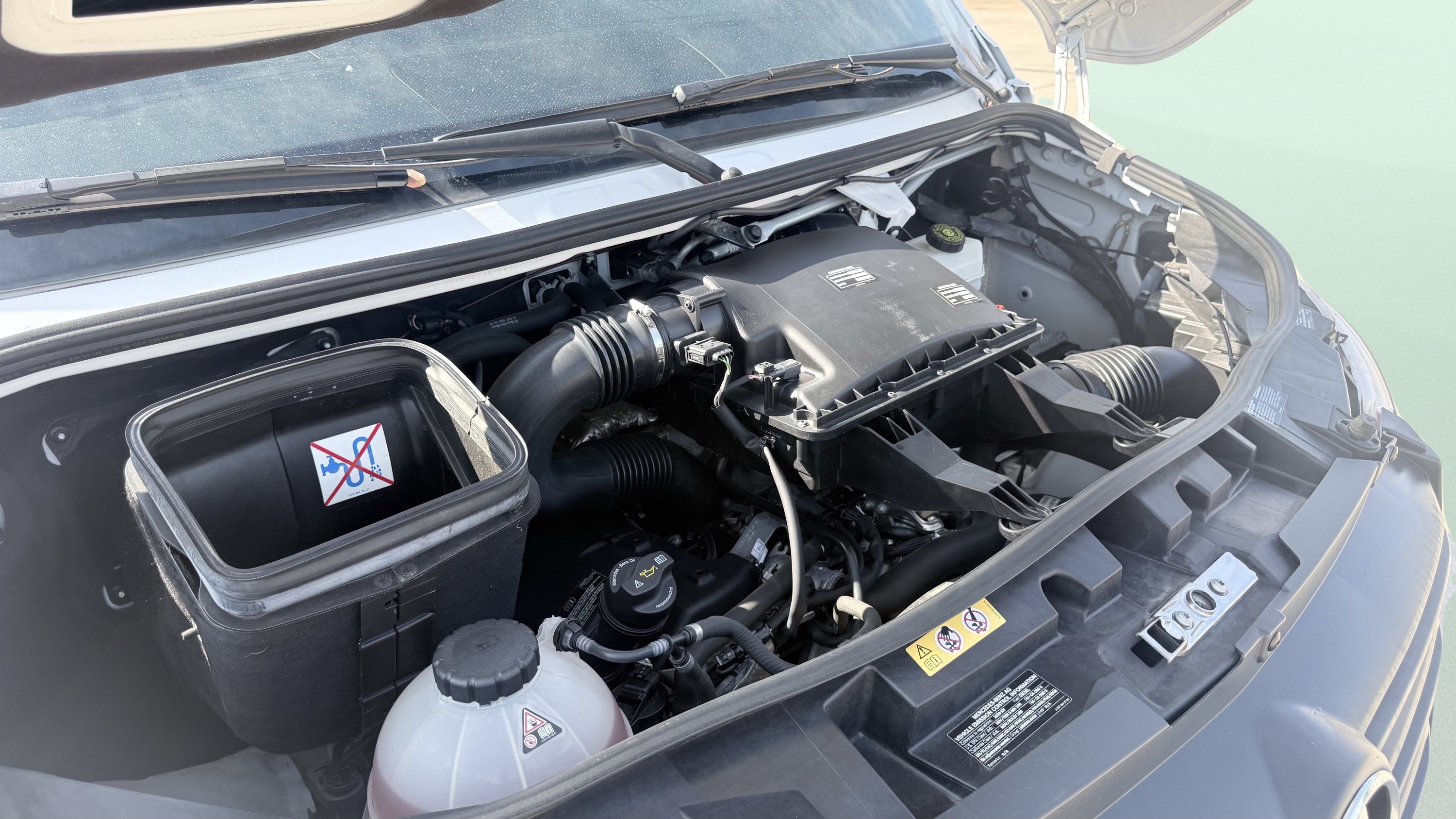 Used 2020 Mercedes-Benz Sprinter 3500 w/ Premium Package image 25
