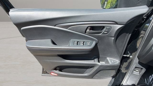 Used 2023 Honda Passport TrailSport image 32