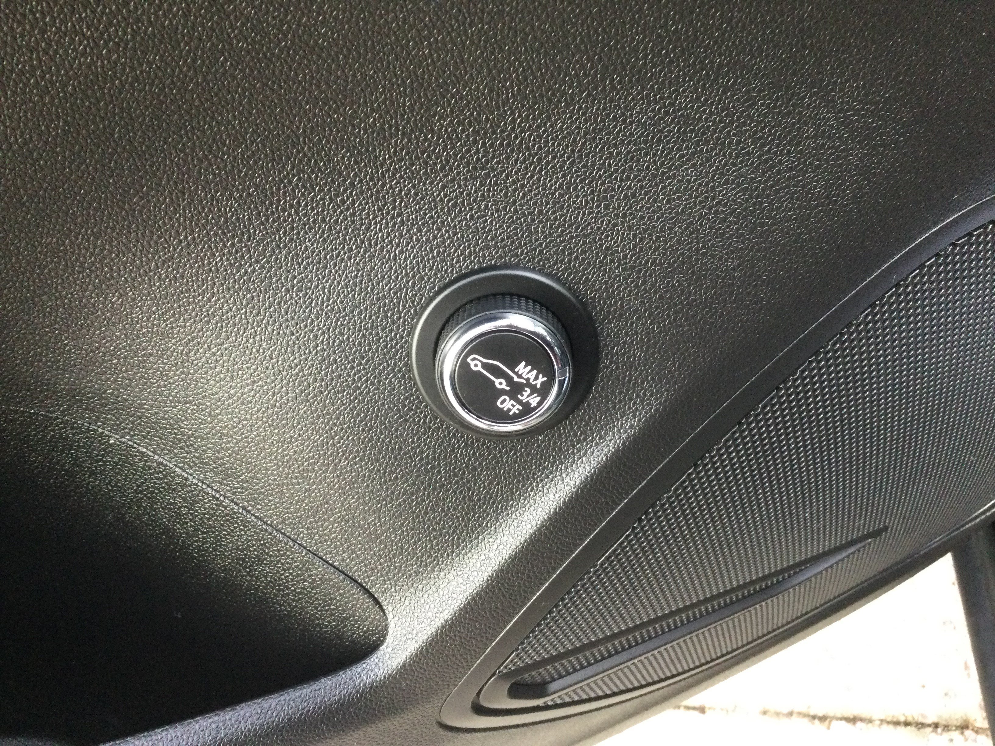 Used 2023 Buick Envision Essence w/ Sport Touring Package AWD/4WD image 11