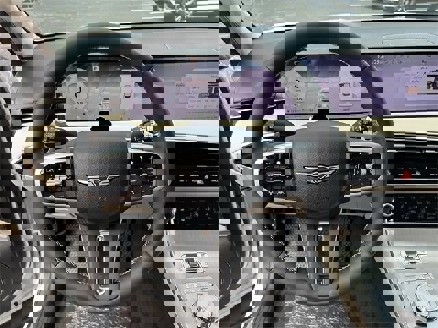 Used 2026 Genesis GV70 2.5T Advanced image 30