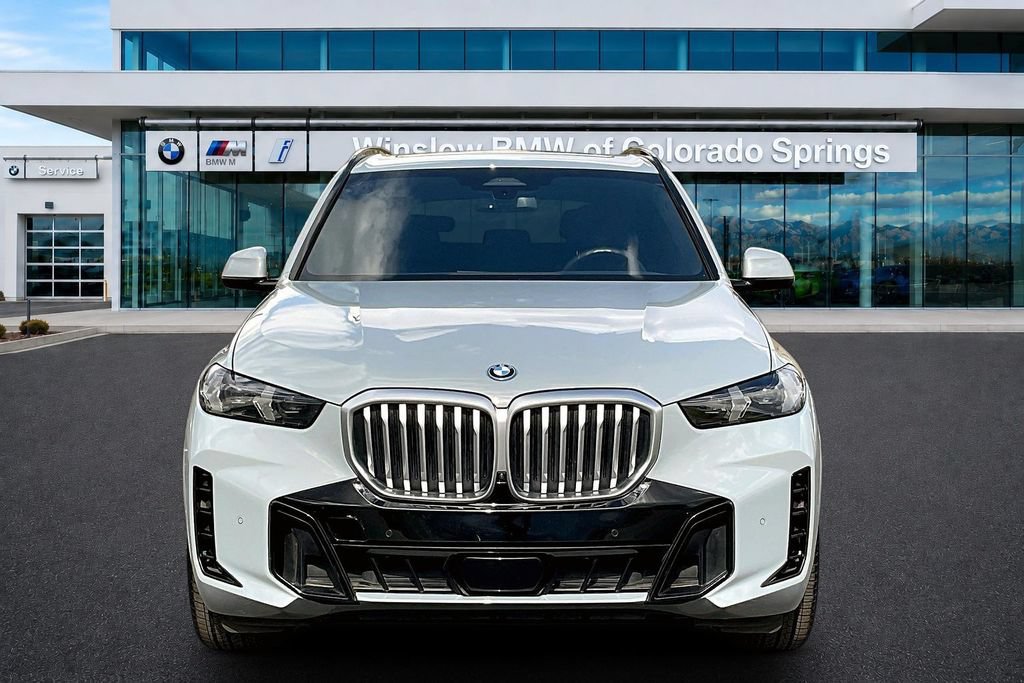Used 2024 BMW X5 xDrive50e w/ M Sport Package AWD/4WD image 2