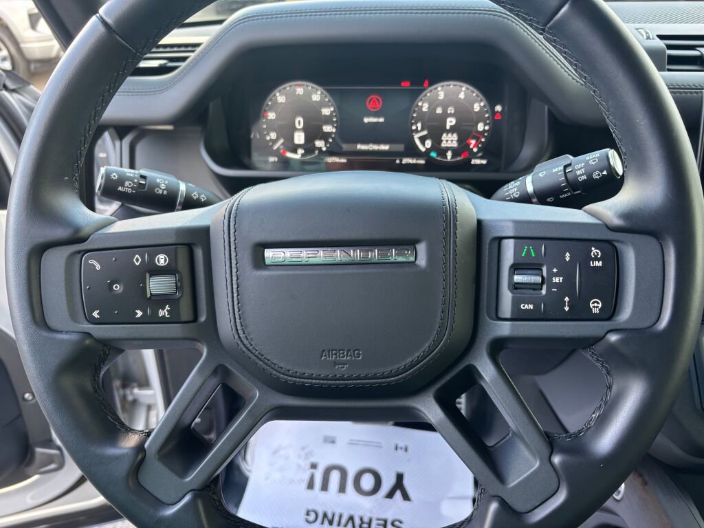 Used 2024 Land Rover Defender 130 X image 21