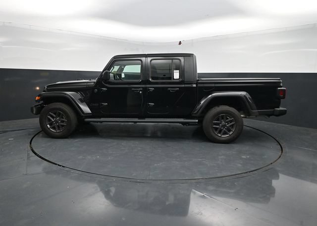 Used 2024 Jeep Gladiator Sport AWD/4WD image 5