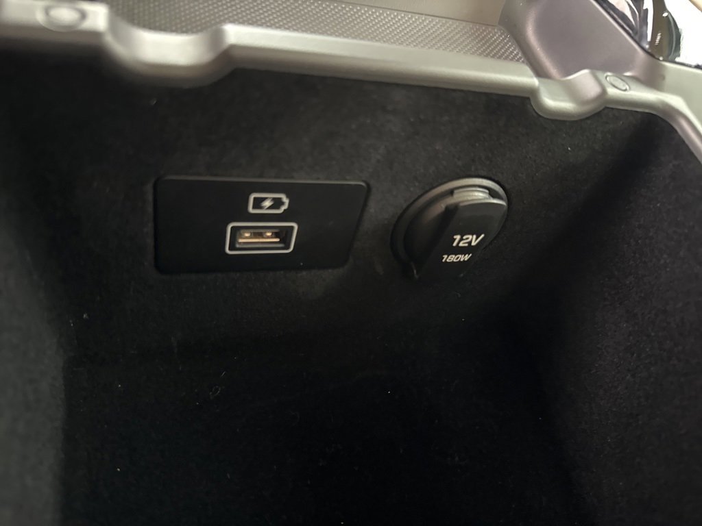 Used 2017 Genesis G90 3.3T Premium image 52