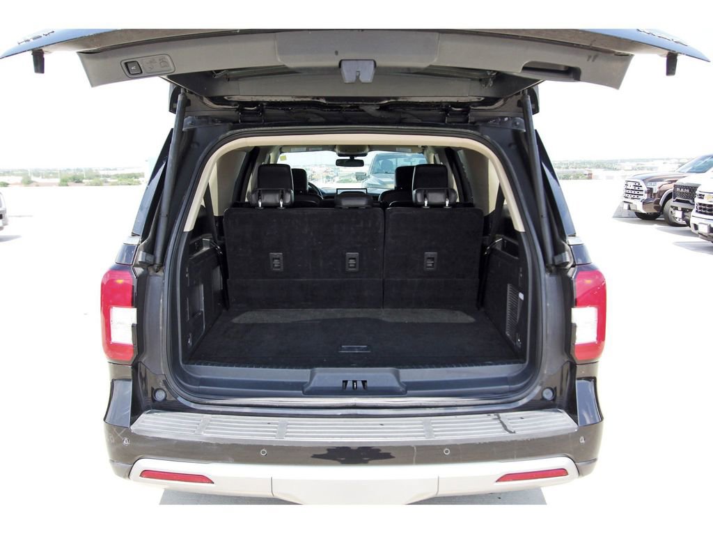 Used 2024 Ford Expedition Max XLT RWD image 29