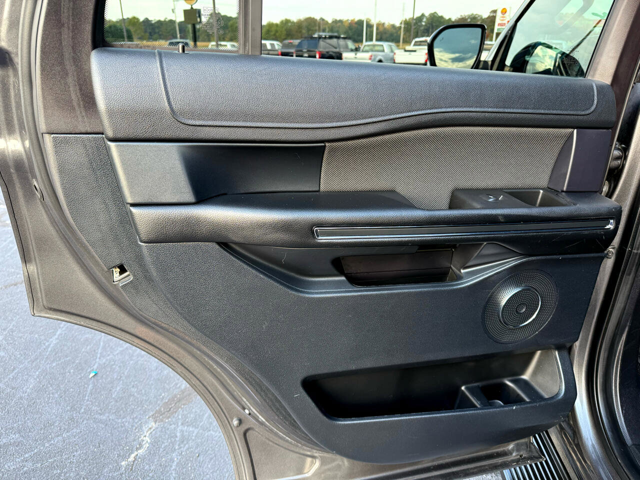 Used 2020 Ford Expedition XL AWD/4WD image 11