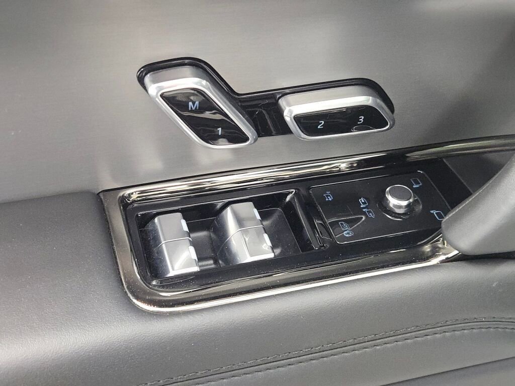 Used 2024 Land Rover Range Rover Sport Dynamic SE image 24