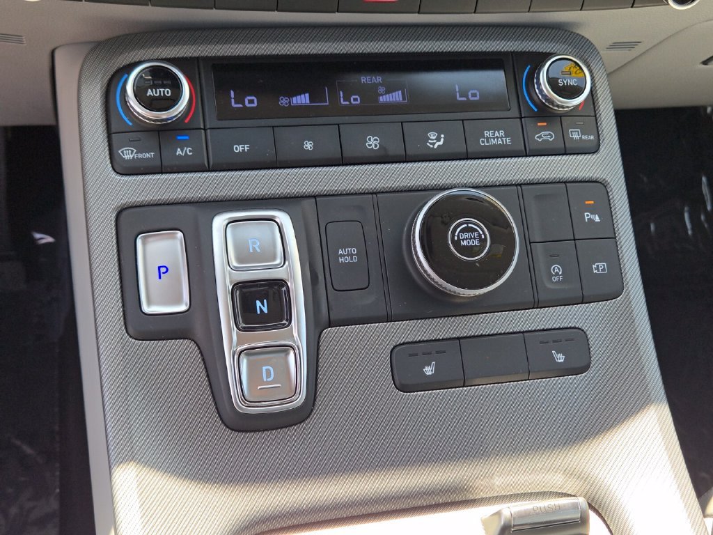 Used 2025 Hyundai Palisade SEL FWD image 24