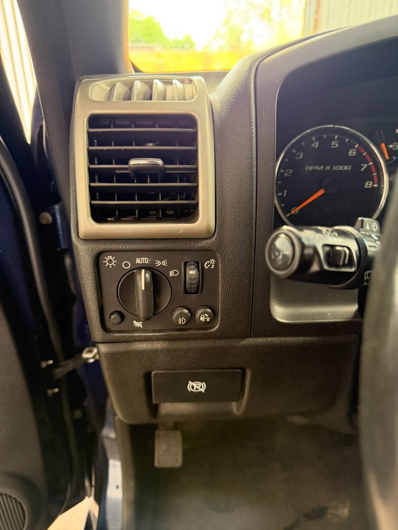 Used 2008 Chevrolet Colorado LT w/ LT Preferred Equipment Group AWD/4WD image 26