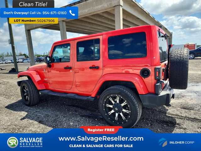 Used 2013 Jeep Wrangler Unlimited Sahara w/ Connectivity Group AWD/4WD image 3