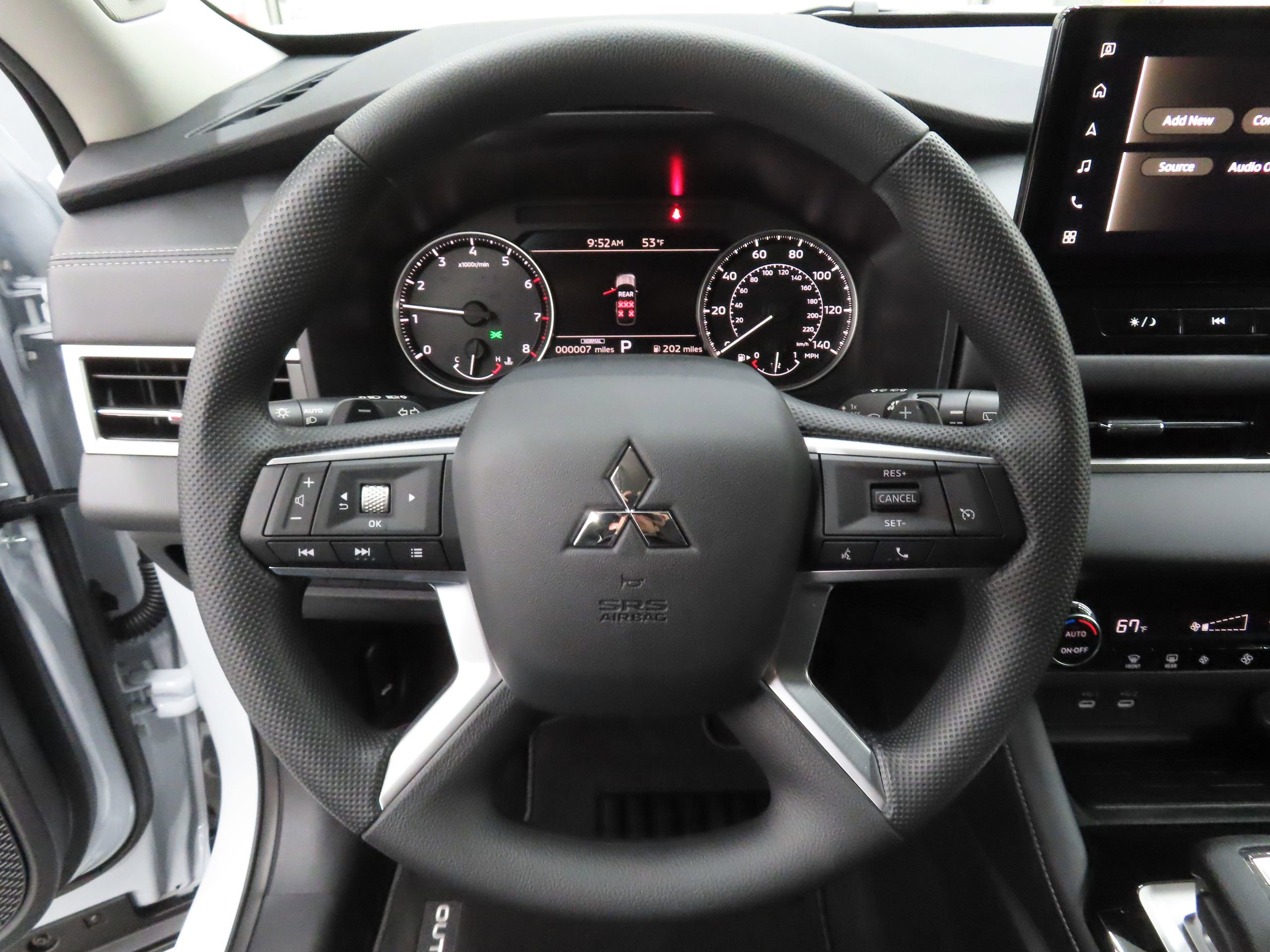 New 2026 Mitsubishi Outlander ES image 11