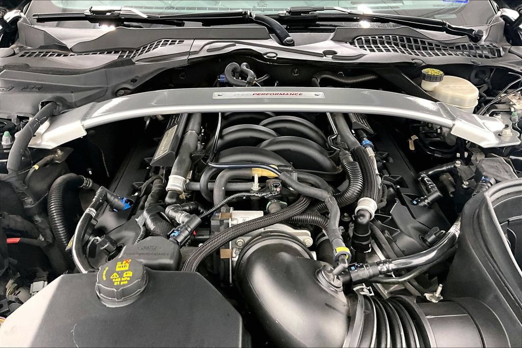 Used 2017 Ford Mustang Shelby GT350 w/ Electronics Package RWD image 7