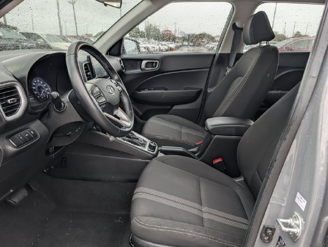 Used 2021 Hyundai Venue SEL FWD image 25