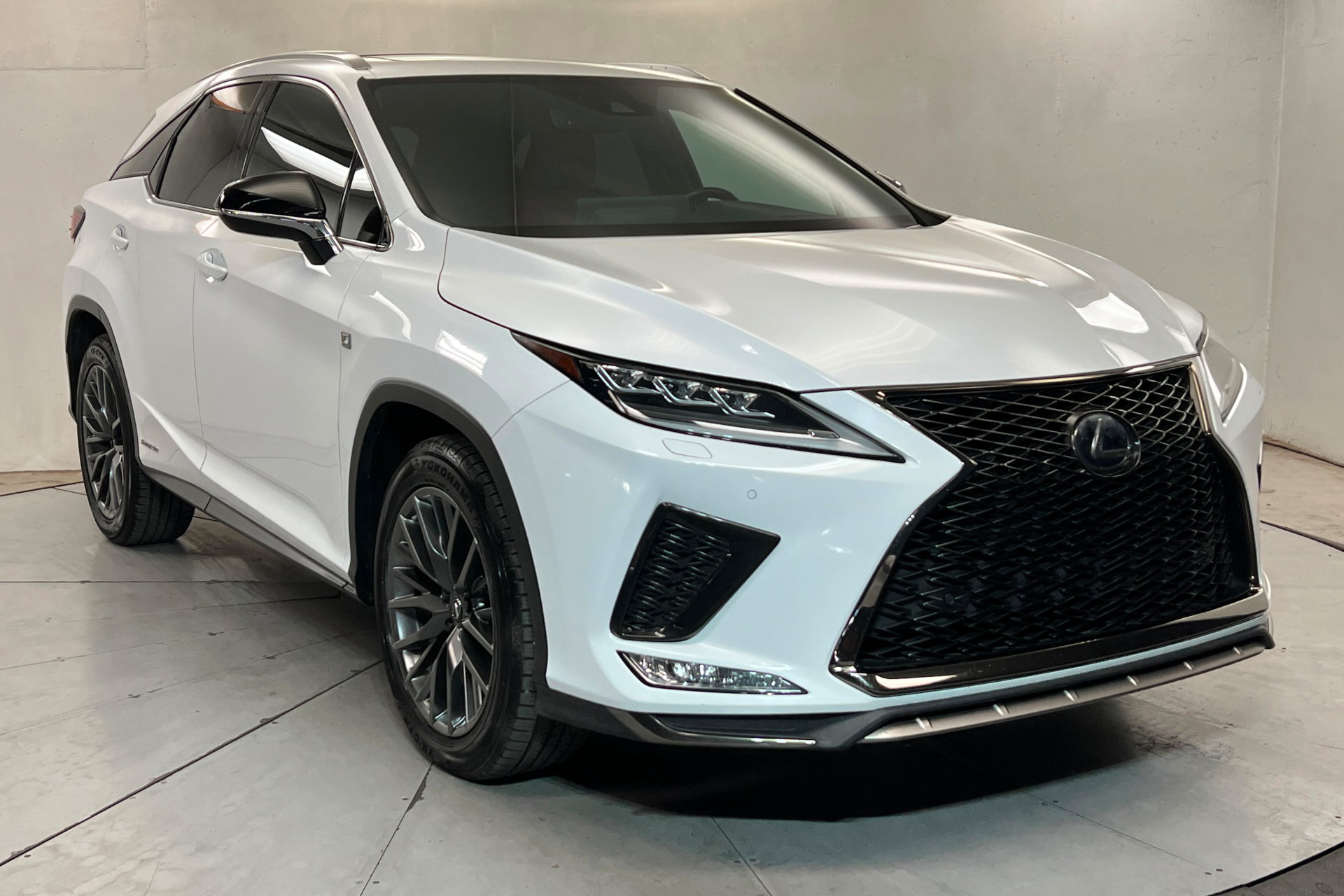 Used 2020 Lexus RX 450h F Sport w/ Accessory Package AWD/4WD image 8