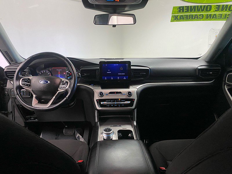 Used 2022 Ford Explorer XLT image 28