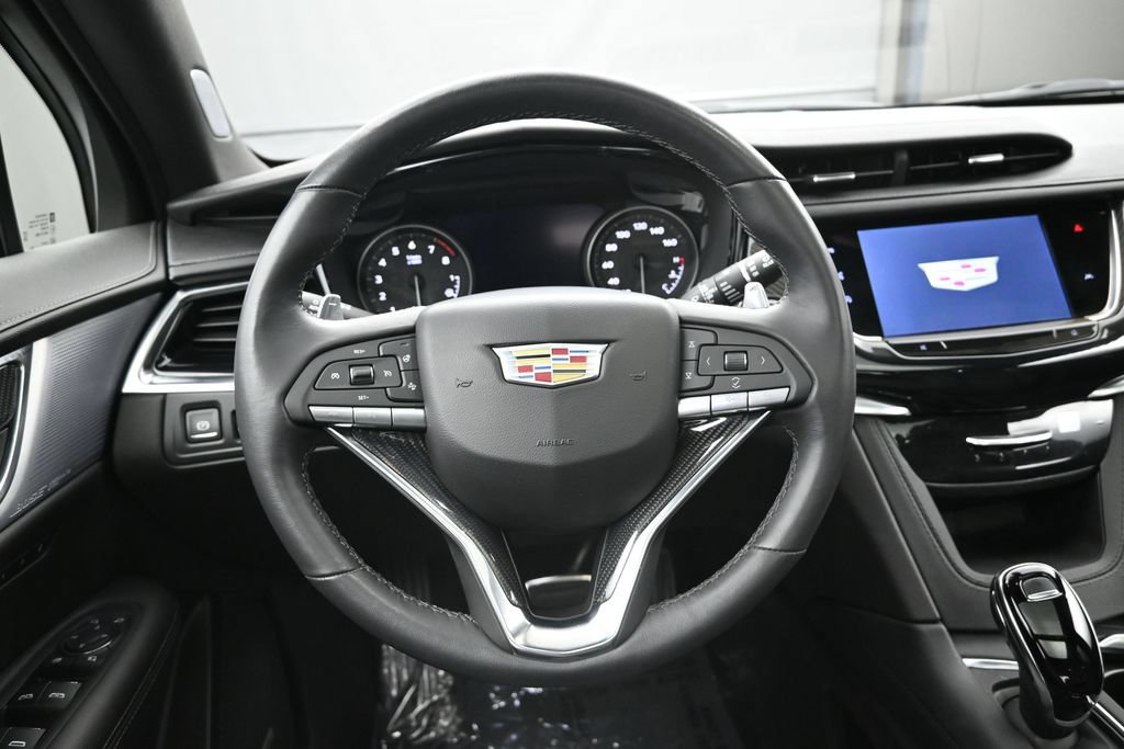 Certified 2024 Cadillac XT6 Sport w/ Technology Package AWD/4WD image 13