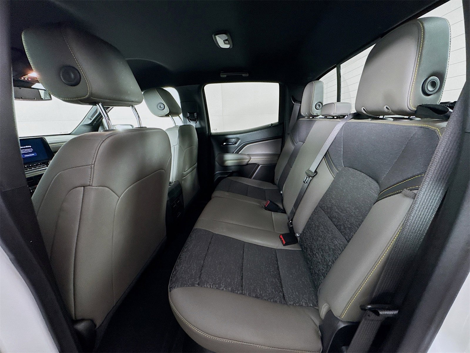 Used 2024 Chevrolet Colorado ZR2 image 21