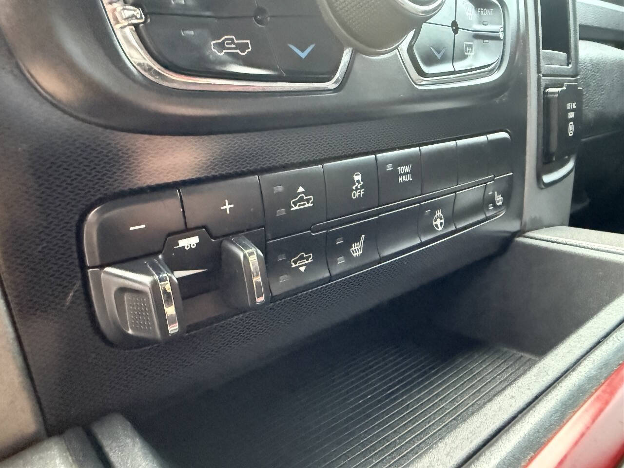 Used 2016 RAM 1500 Rebel w/ Luxury Group AWD/4WD image 21