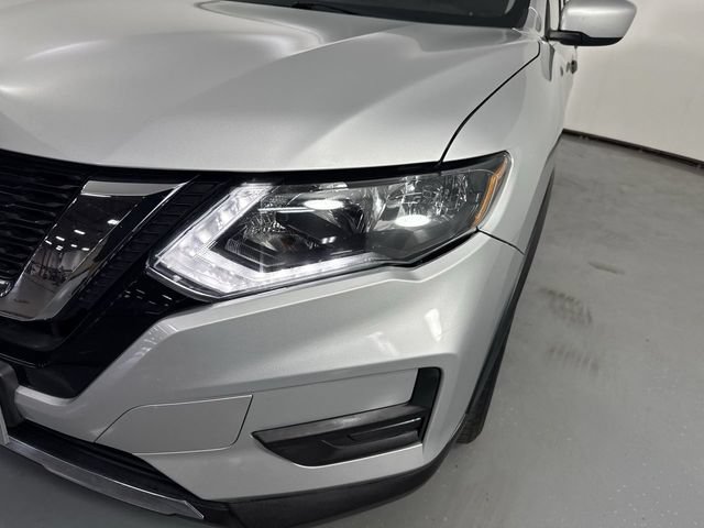 Used 2019 Nissan Rogue S AWD/4WD image 27