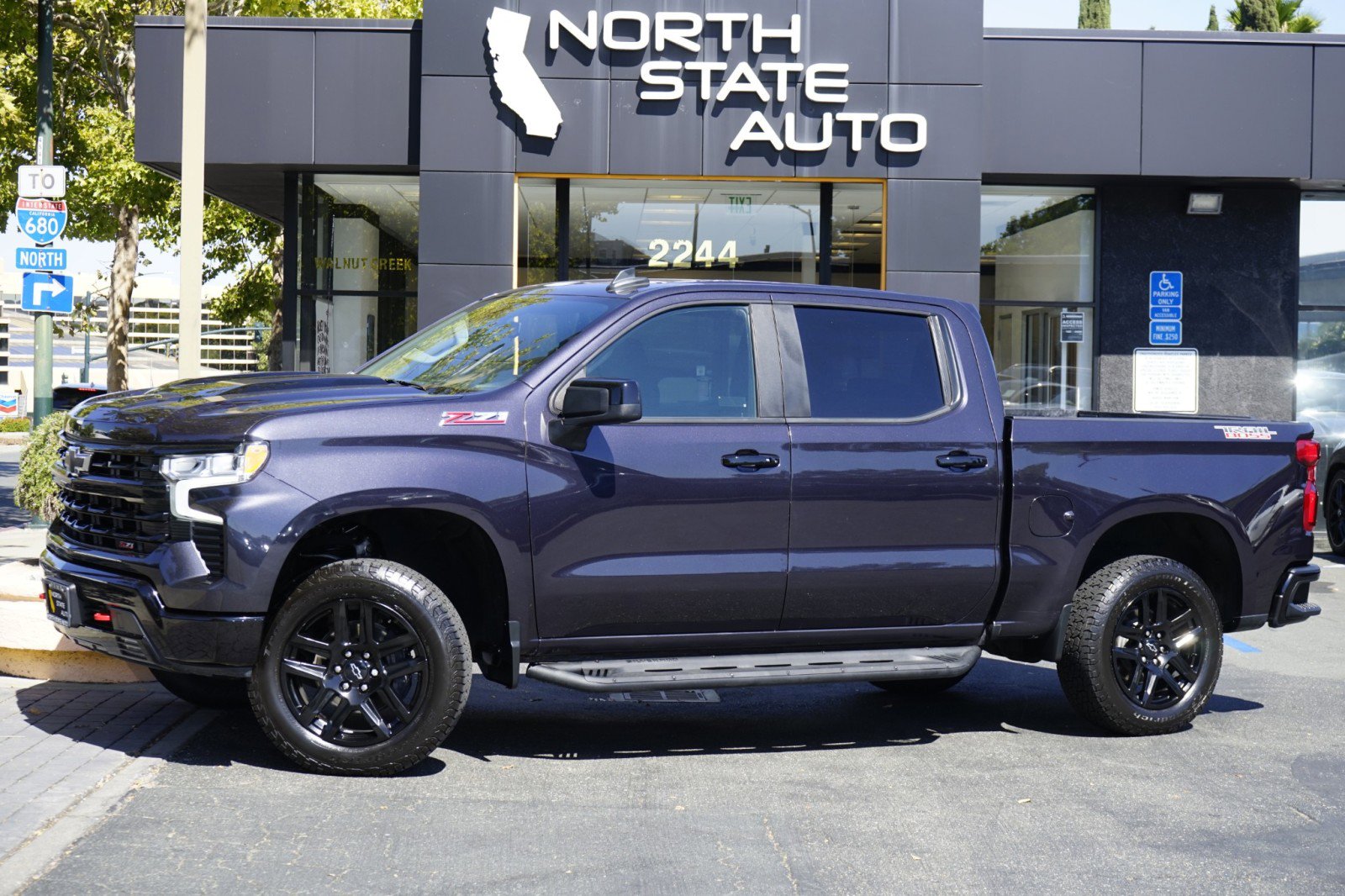 Used 2022 Chevrolet Silverado 1500 LT Trail Boss w/ Protection Package image 1