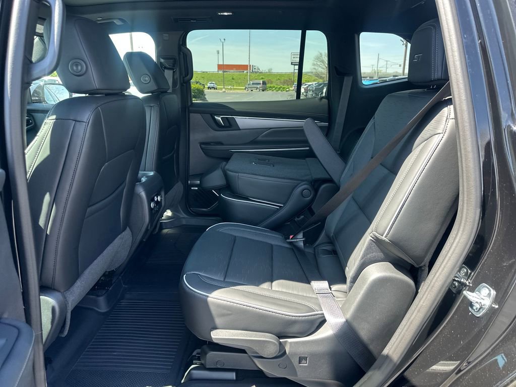 New 2026 Buick Enclave Sport Touring w/ Power Package image 16