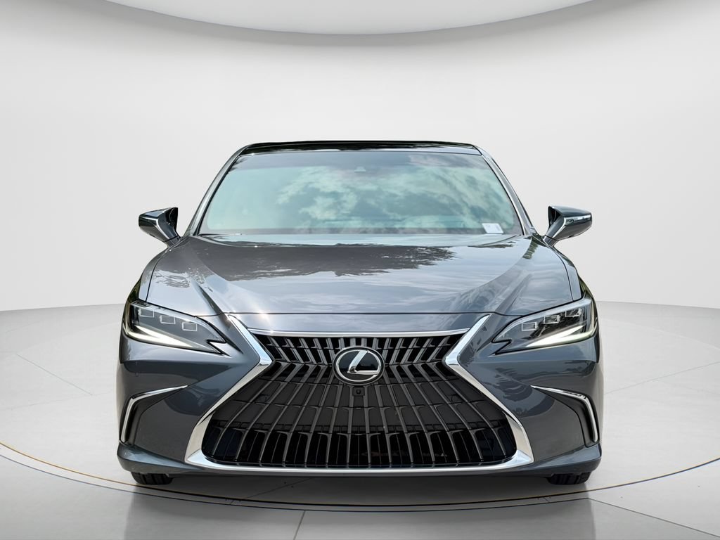 Used 2025 Lexus ES 350 Ultra Luxury FWD image 2