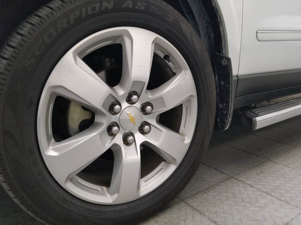 Used 2017 Chevrolet Traverse Premier w/ LPO, 'HIT The Road' Package FWD image 31