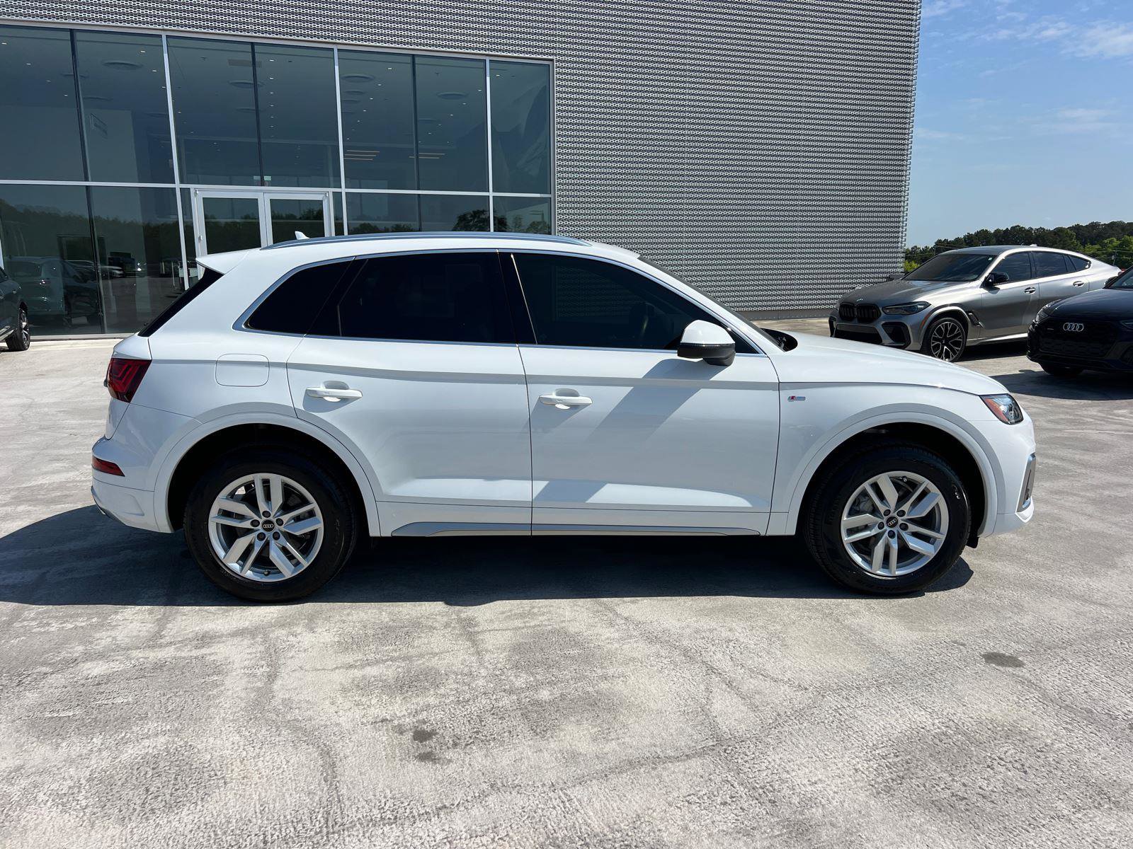 Certified 2024 Audi Q5 2.0T Premium AWD/4WD image 4