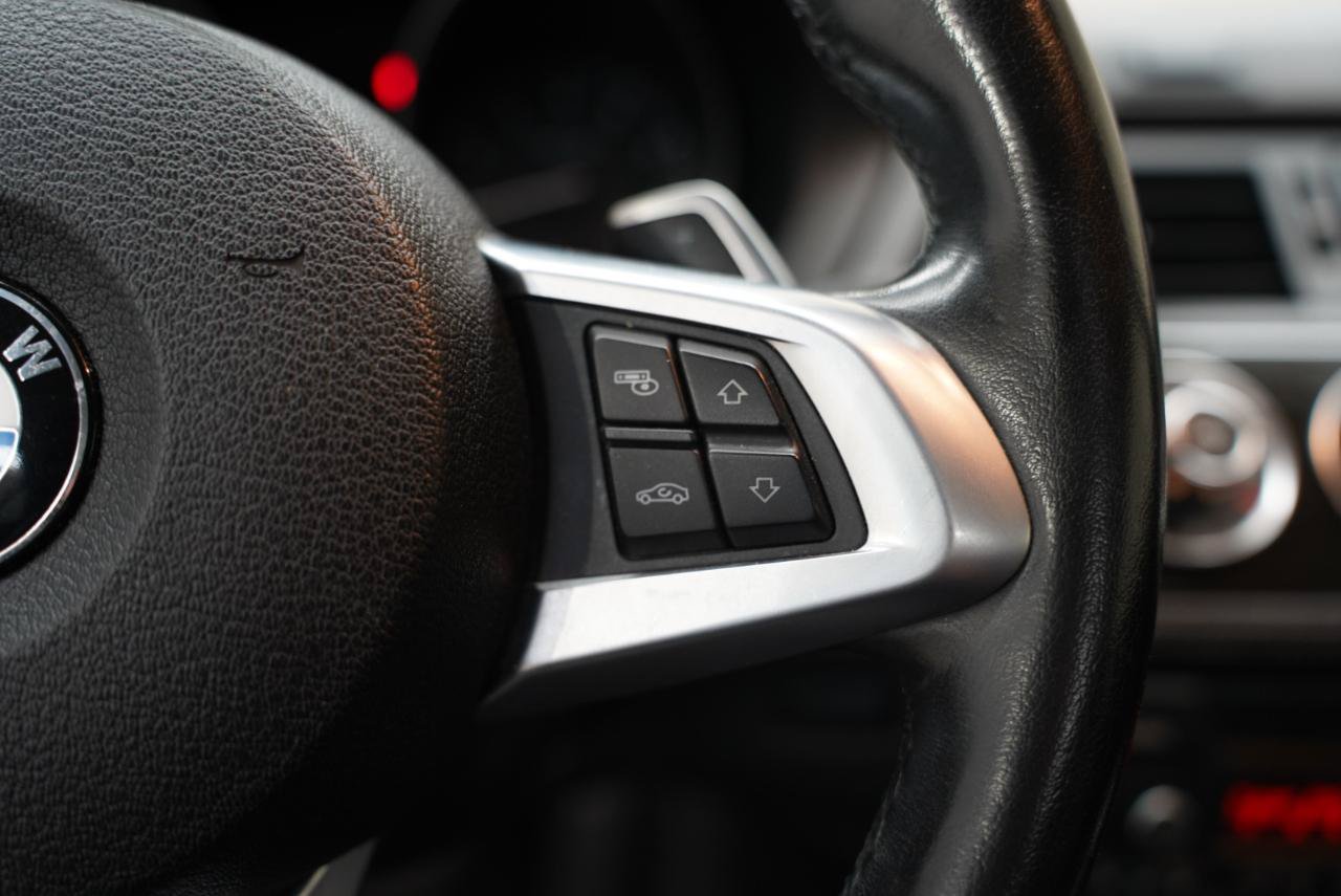 Used 2012 BMW Z4 sDrive28i RWD image 22
