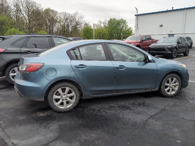 Used 2011 MAZDA MAZDA3 i Touring FWD image 3