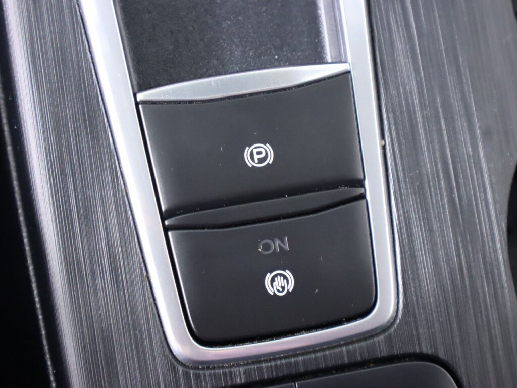 Used 2021 Ford Escape SEL w/ Technology Package AWD/4WD image 30