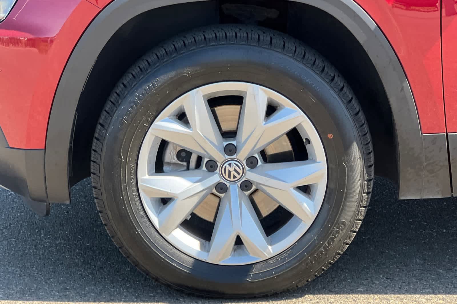Used 2018 Volkswagen Atlas SE FWD image 32