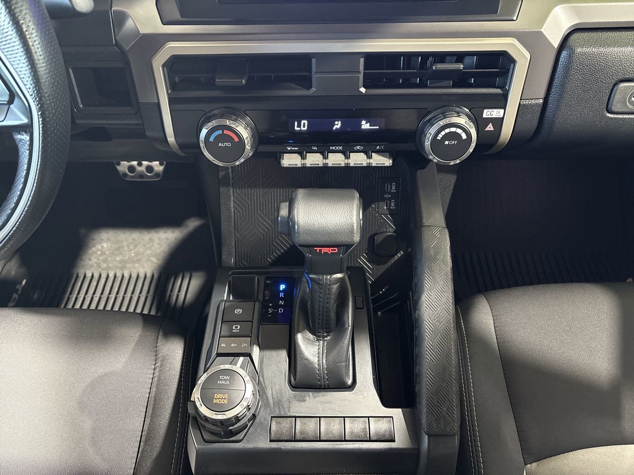 Certified 2025 Toyota Tacoma TRD Sport AWD/4WD image 21