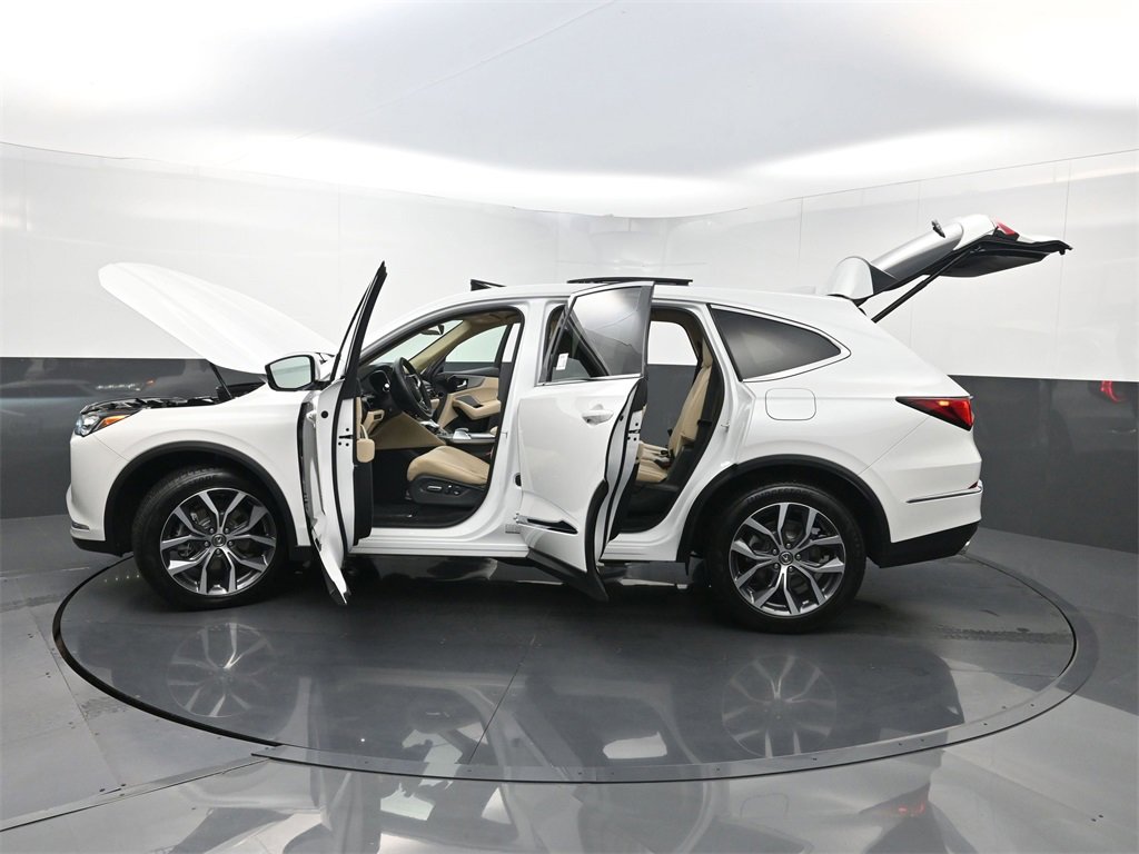 Used 2024 Acura MDX SH-AWD w/ Technology Package image 44