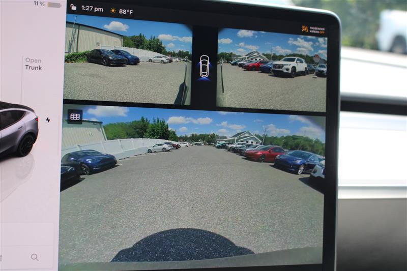 Used 2025 Tesla Model Y Performance AWD/4WD image 18