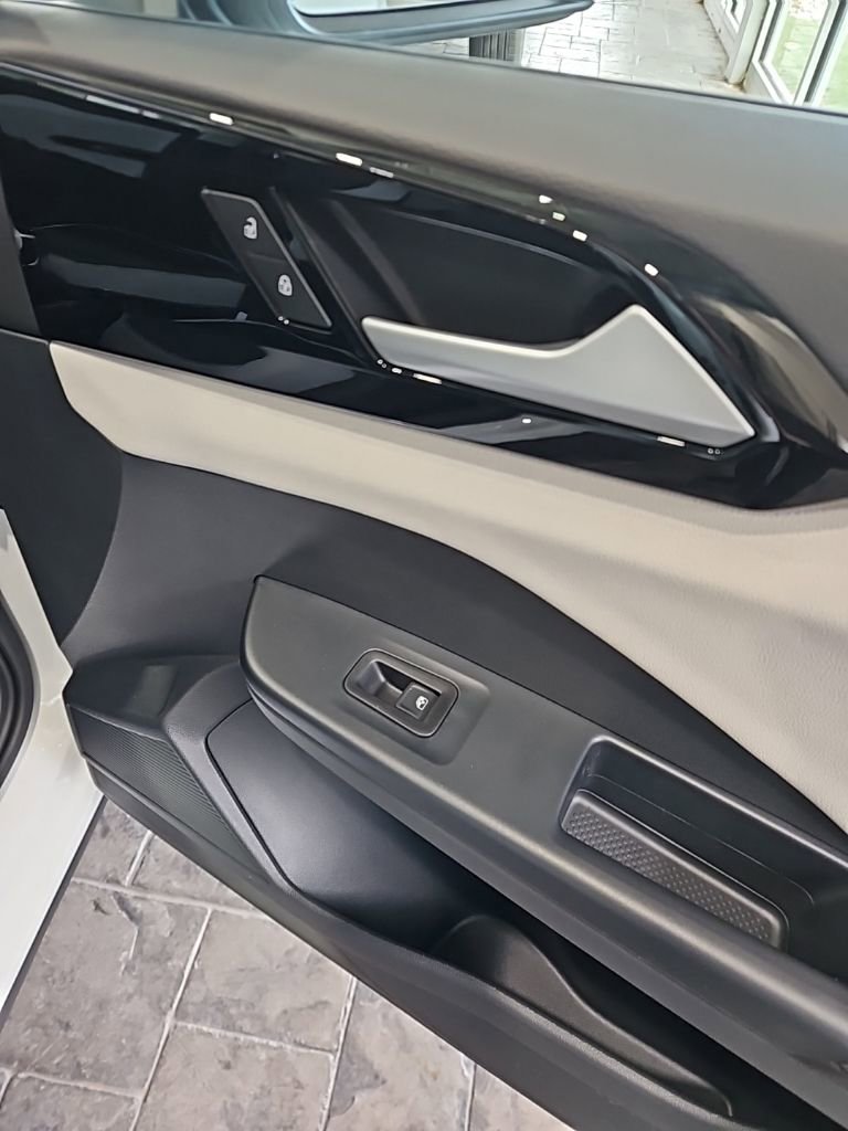 New 2026 Volkswagen Taos S AWD/4WD image 12
