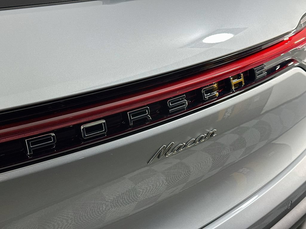 New 2026 Porsche Macan AWD/4WD image 34