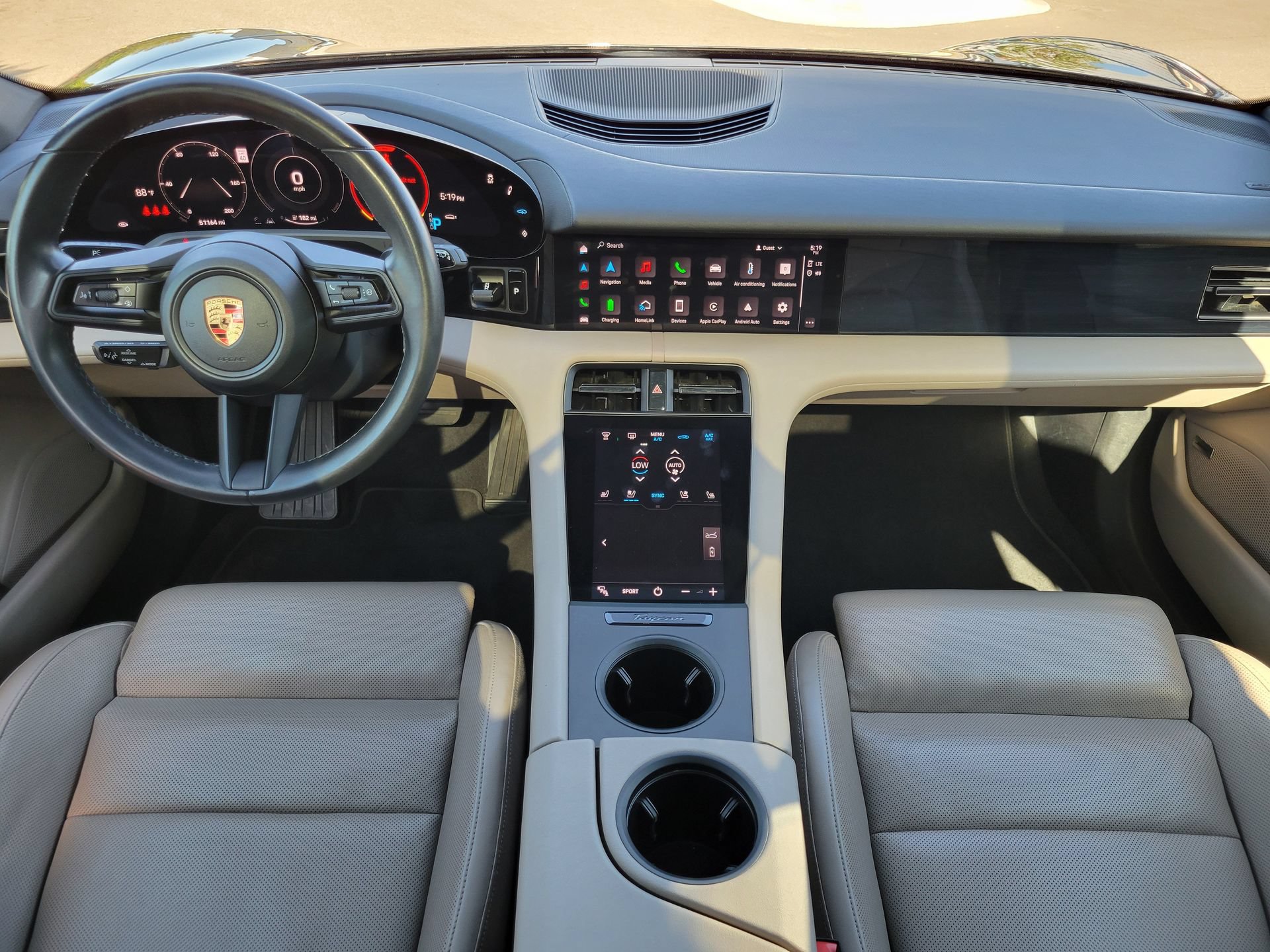 Certified 2022 Porsche Taycan 4 Cross Turismo AWD/4WD image 12